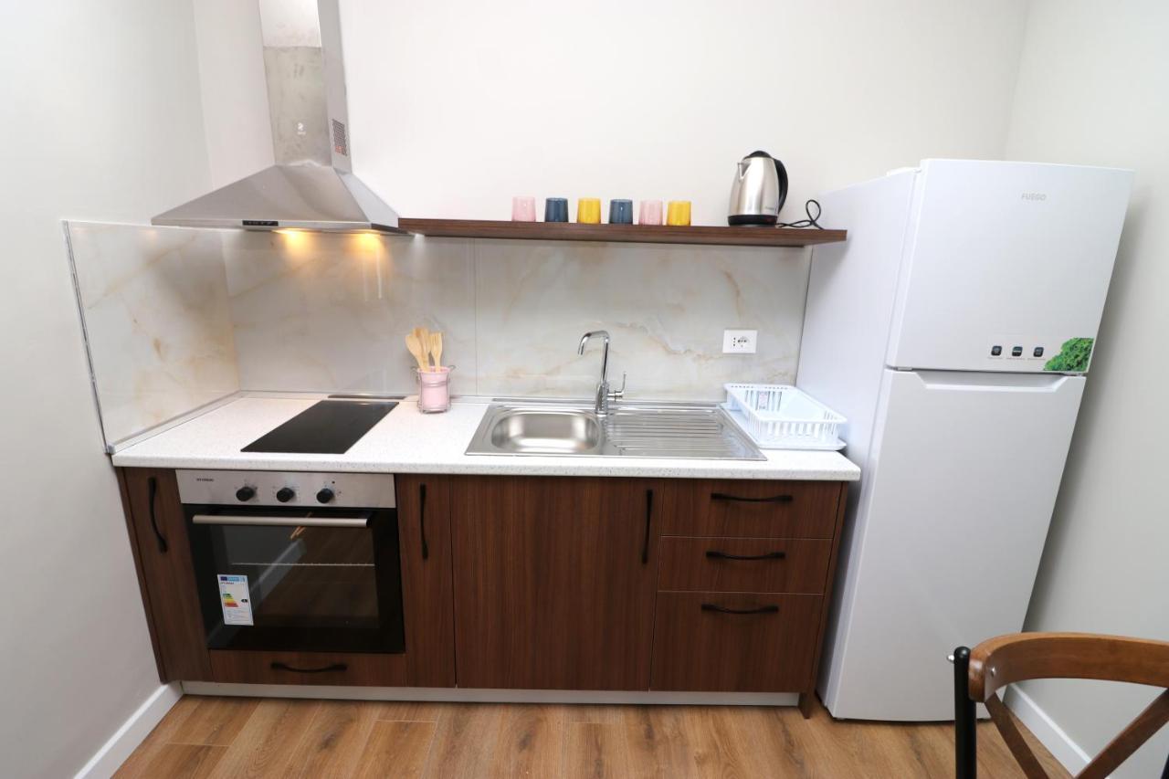 Vila Elarad Vlore Luaran gambar